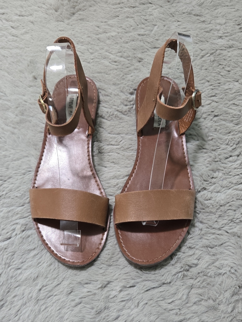 Steve Madden tan brown ankle strap leathe sandals size 9